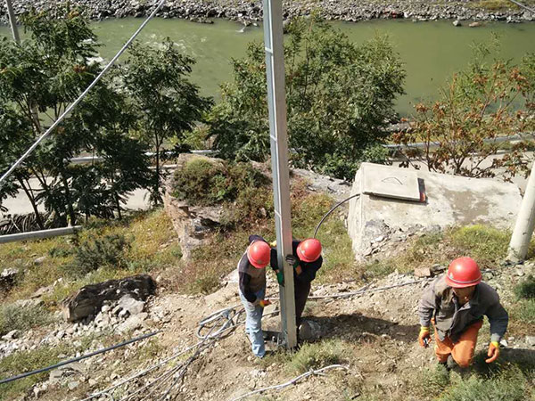 广西凤山地质灾害被动防护网施工